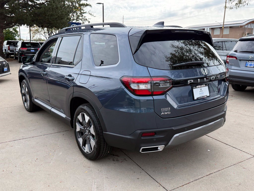 Certified 2026 Honda Pilot Touring image 8