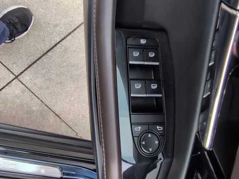 Used 2022 MAZDA CX-30 2.5 Turbo w/ Premium Package image 12