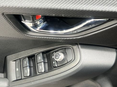 Certified 2025 Subaru Crosstrek 2.5i Limited w/ Crosstrek Mirror Package image 13