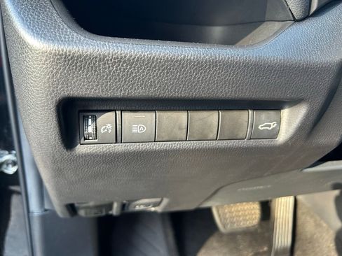 Used 2021 Toyota RAV4 XLE Premium FWD image 19