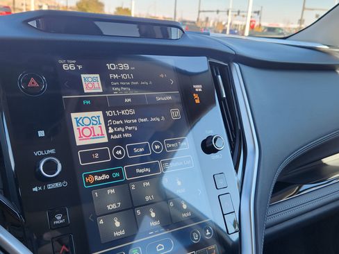 Used 2025 Subaru Outback Touring XT image 33