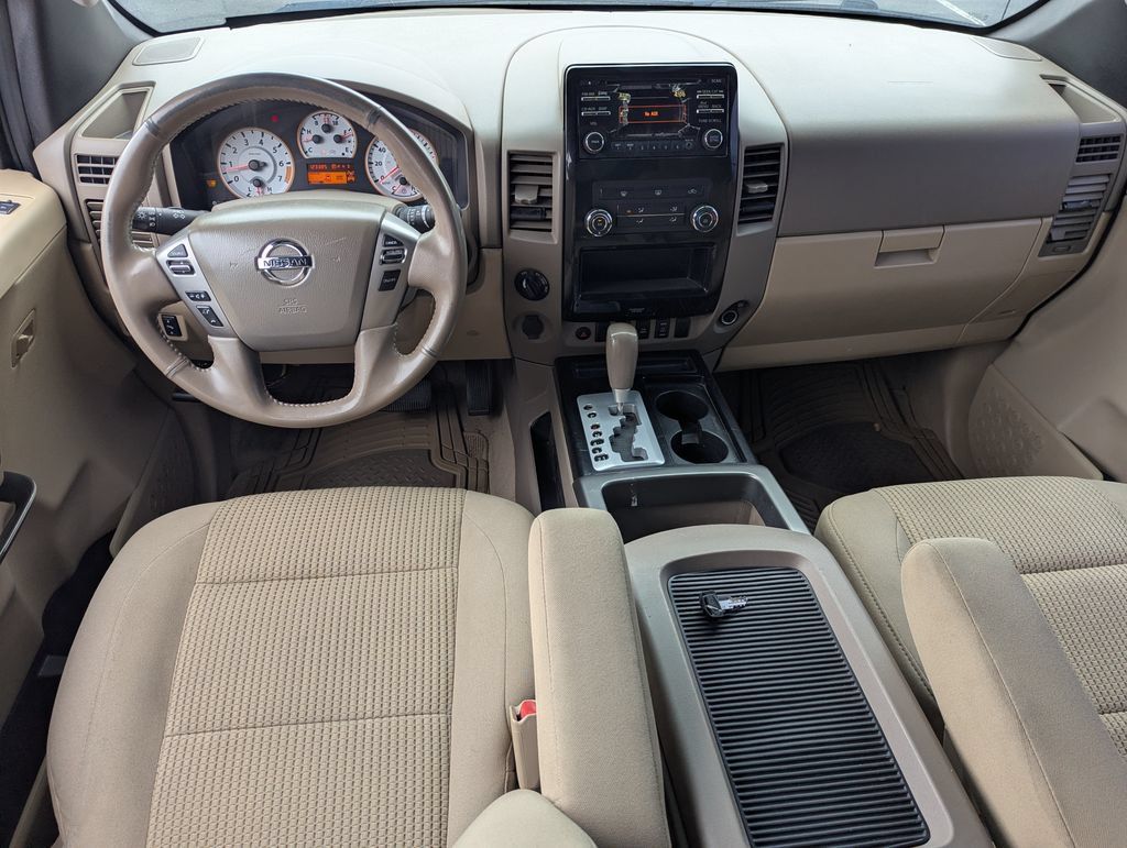 Used 2013 Nissan Titan 4x4 Crew Cab image 28