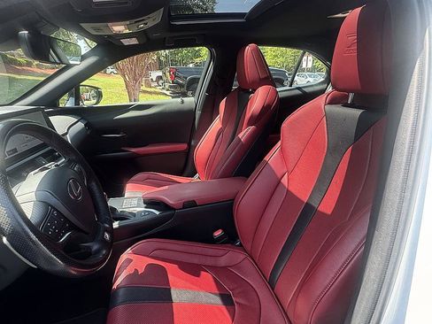Used 2023 Lexus UX 250h F Sport FWD image 10