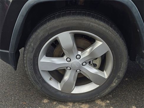 Used 2012 Jeep Grand Cherokee Overland image 5