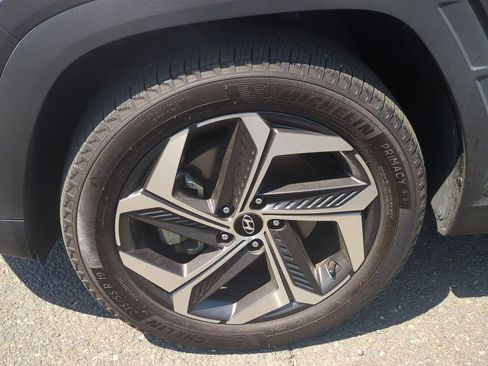 Certified 2024 Hyundai Tucson Limited AWD/4WD image 9