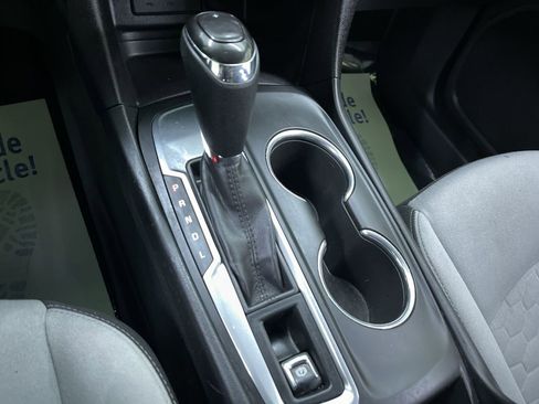 Used 2019 Chevrolet Equinox LS image 23