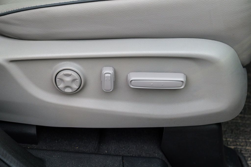 Used 2024 Honda Odyssey Elite image 41