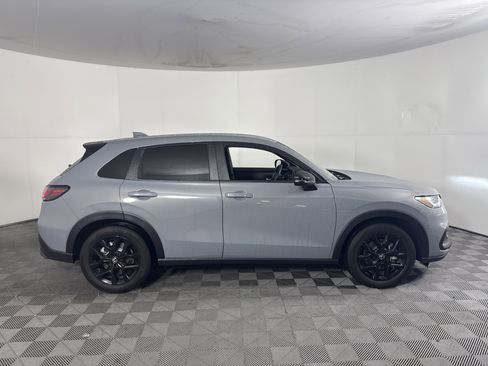 Certified 2025 Honda HR-V Sport image 3