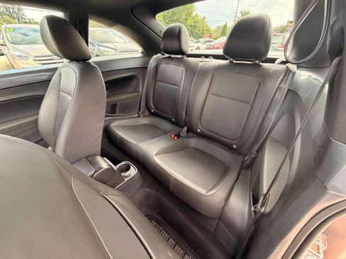 Used 2017 Volkswagen Beetle 1.8T FWD image 6