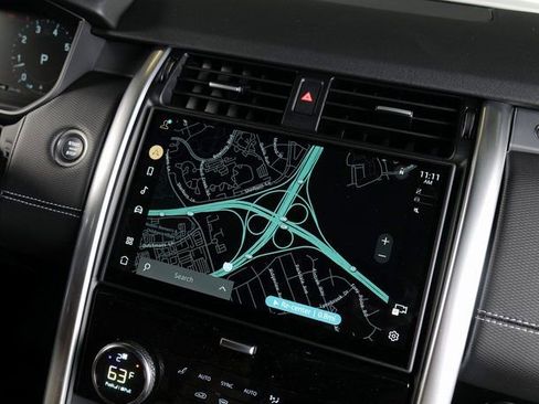 New 2026 Land Rover Discovery Limited Edition image 17