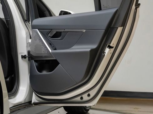 Used 2024 BMW 530i w/ M Sport Package RWD image 49