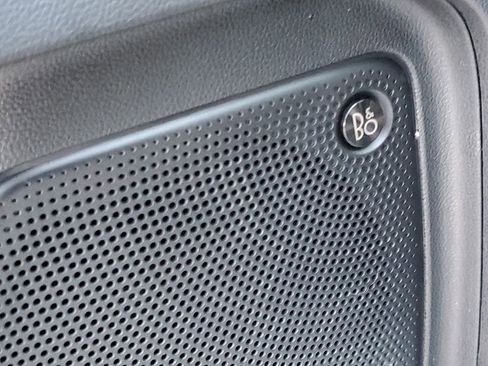 Used 2022 Ford Escape Titanium w/ Titanium Premium Package image 34