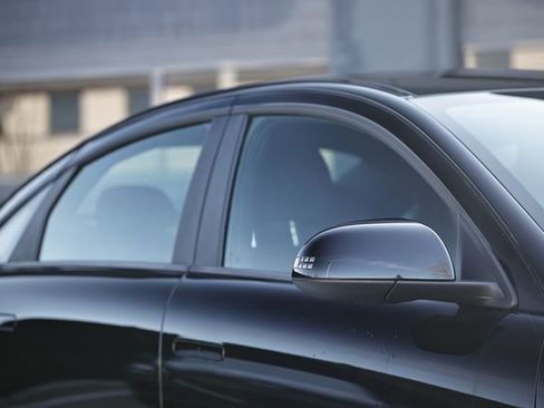 Used 2024 Hyundai Ioniq 6 SE image 3