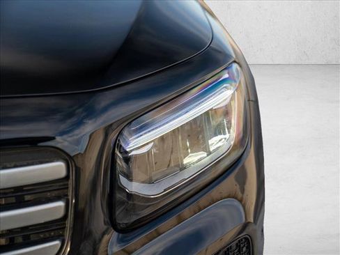 Certified 2026 Mercedes-Benz GLB 250 4MATIC image 8