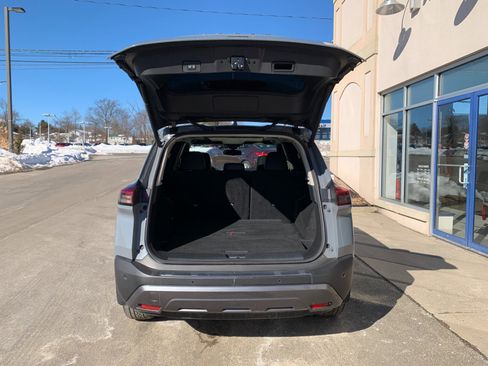 Used 2023 Nissan Rogue SL image 8