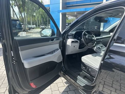Used 2024 Hyundai Palisade SEL FWD image 22