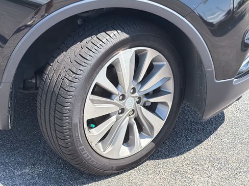 Used 2019 Buick Encore Preferred FWD image 5