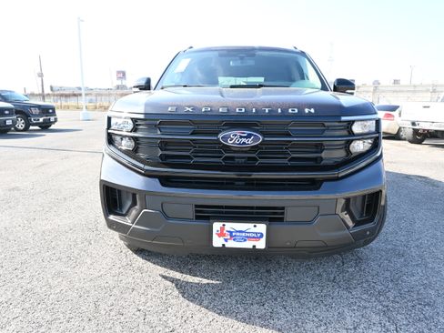 New 2026 Ford Expedition Max Active image 11