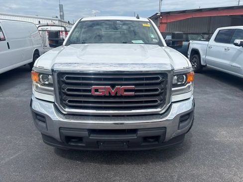 Used 2018 GMC Sierra 2500 4x4 Crew Cab image 2