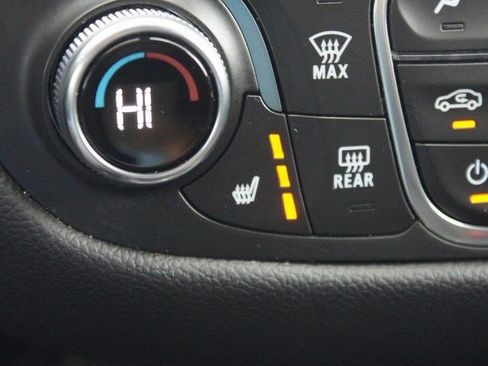 Used 2024 Chevrolet Equinox LT image 7