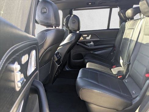 New 2026 Mercedes-Benz GLS 580 4MATIC image 15