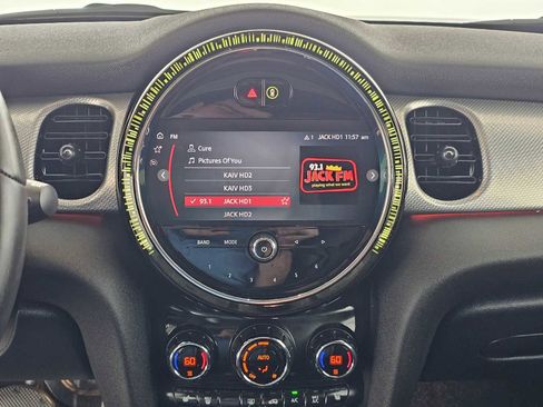 Used 2022 MINI Cooper S image 23