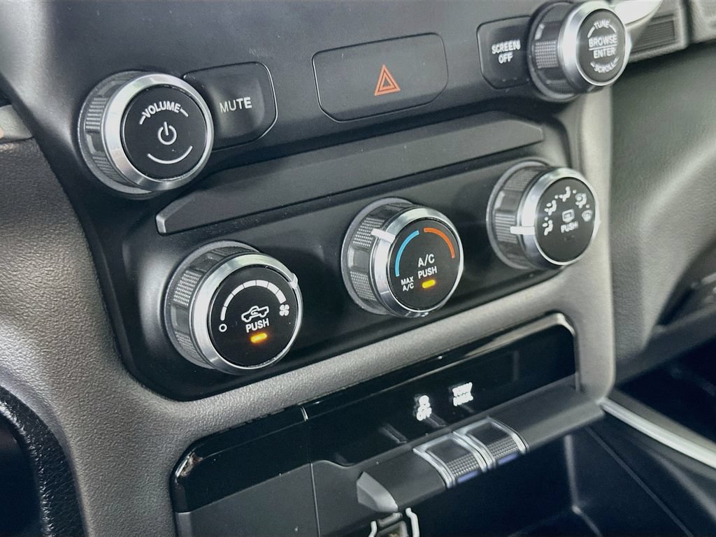 Used 2022 RAM 1500 Big Horn AWD/4WD image 29