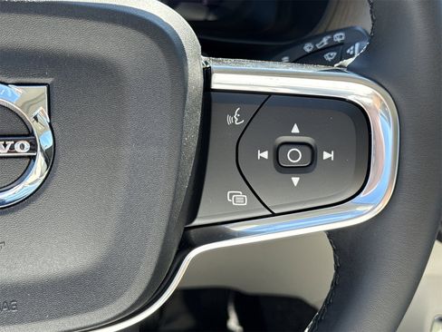 New 2026 Volvo XC40 B5 Plus w/ Protection Package Premier image 22