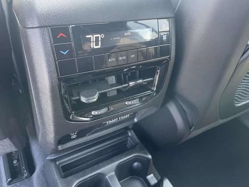 Used 2025 Jeep Grand Cherokee L Laredo w/ Luxury Tech Group I AWD/4WD image 14