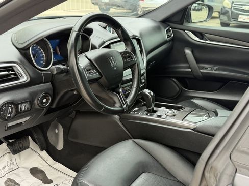 Used 2018 Maserati Ghibli RWD image 19