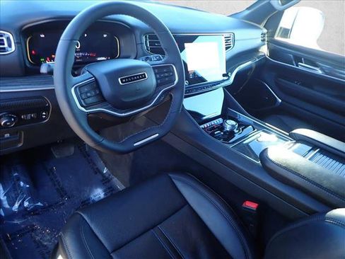 Used 2022 Jeep Wagoneer Series II image 11