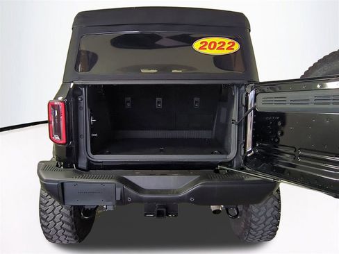 Used 2022 Ford Bronco Badlands image 14