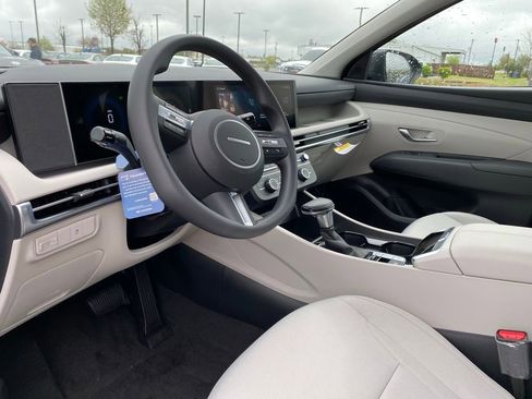 New 2026 Hyundai Tucson SE FWD image 9