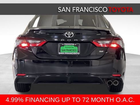 Certified 2021 Toyota Camry SE image 4