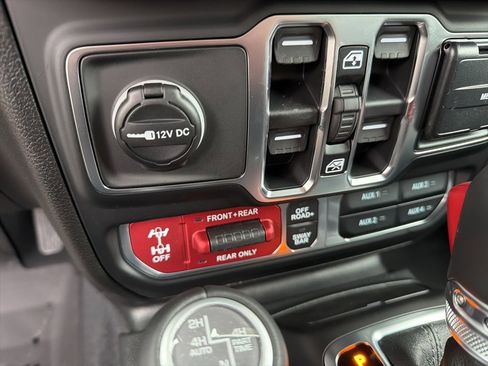 New 2026 Jeep Gladiator Rubicon image 38