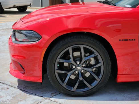 Used 2022 Dodge Charger R/T w/ Plus Group RWD image 9