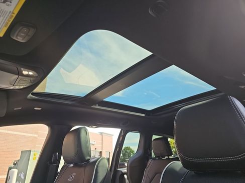 New 2026 Chrysler Pacifica Limited w/ S Appearance Package image 35