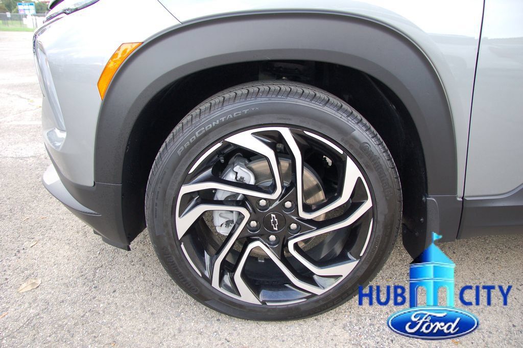 Used 2026 Chevrolet TrailBlazer RS FWD image 9