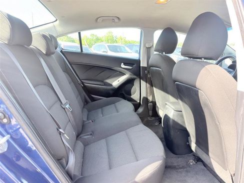 Used 2017 Kia Forte LX FWD image 19