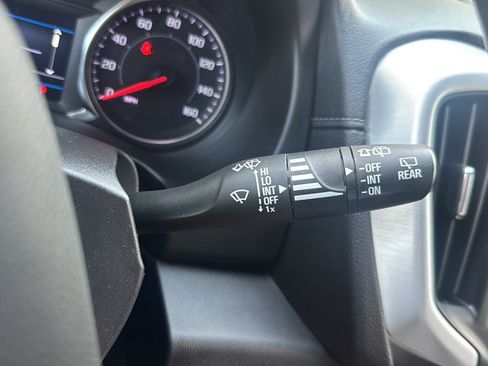 Used 2024 GMC Terrain SLE FWD image 28
