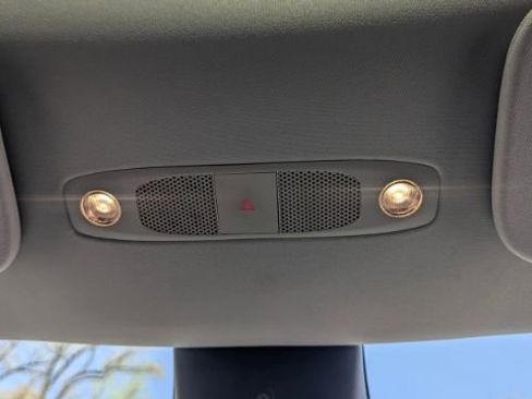 Used 2023 Tesla Model Y Long Range image 32