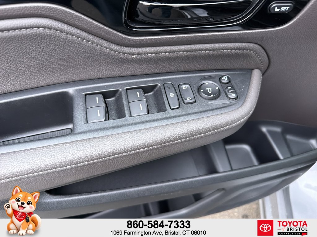 Used 2024 Honda Odyssey Elite image 16
