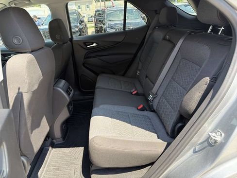 Used 2024 Chevrolet Equinox LT FWD image 23