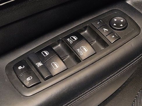 Used 2018 Jeep Grand Cherokee High Altitude RWD image 27