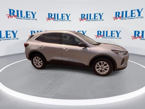 Used 2023 Ford Escape Active AWD/4WD image 10