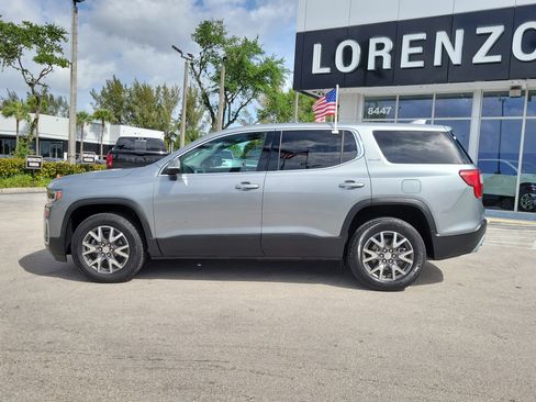 Used 2023 GMC Acadia SLE image 8