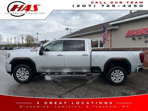 Used 2022 GMC Sierra 2500 Denali w/ Denali Ultimate Package AWD/4WD image 3