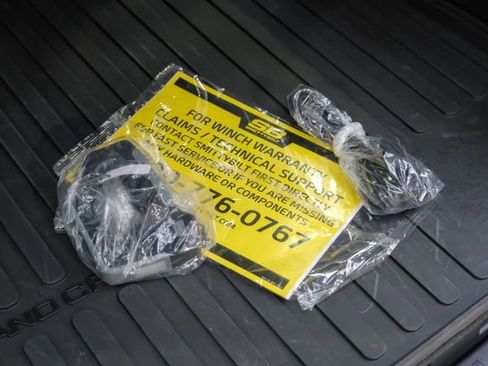 Used 2025 Toyota Land Cruiser image 82