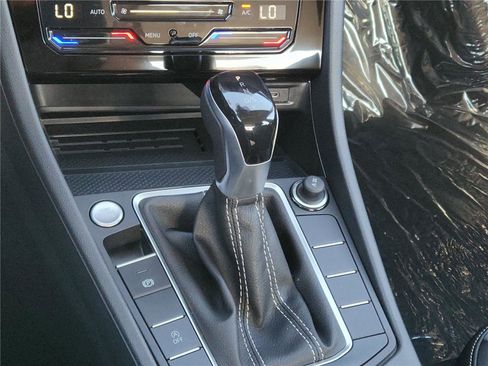New 2025 Volkswagen Jetta SE image 19