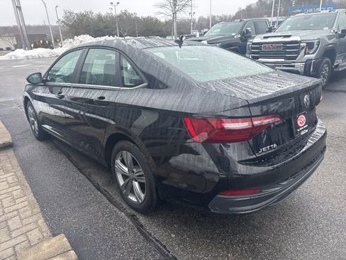 Used 2024 Volkswagen Jetta SE image 6